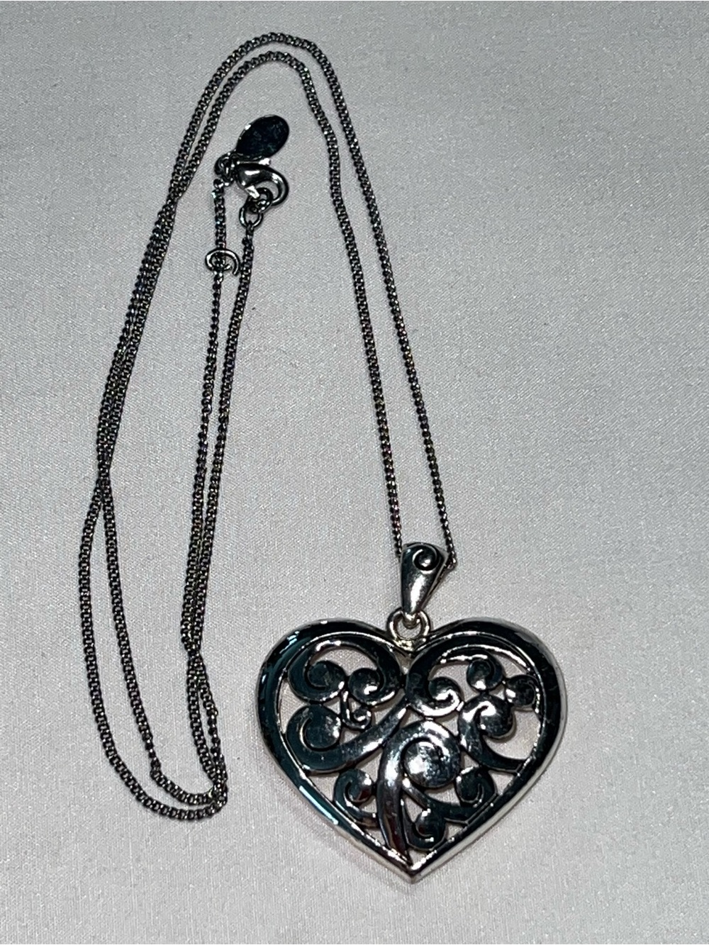 Delicate Silver Filigree Heart Pendant Necklace - Women Jewelry
